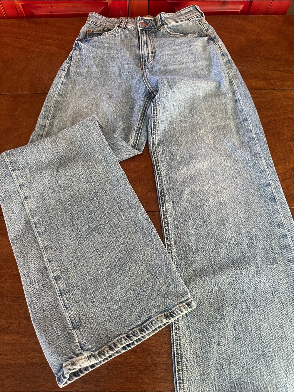 H&M High Waist Wide Leg Jeans Light Wash Denim Size 6 26x30 - Picture 9 of 10